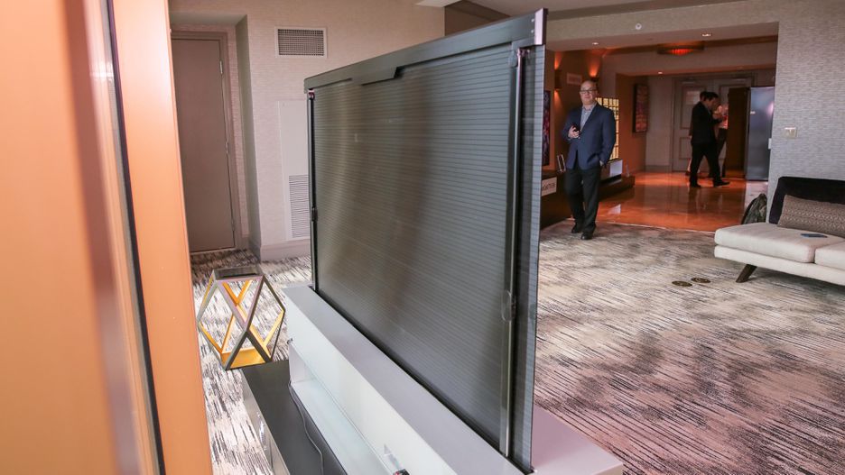 Mẫu OLED TV Cuộn Đầu TIên Trên Thế Giới