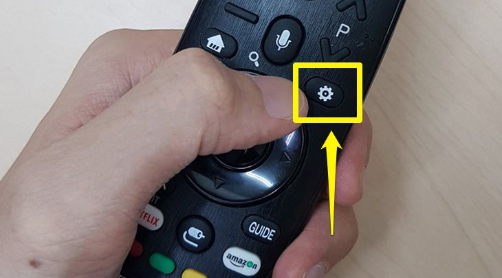 Bạn bấm phím có biểu tượng bánh răng