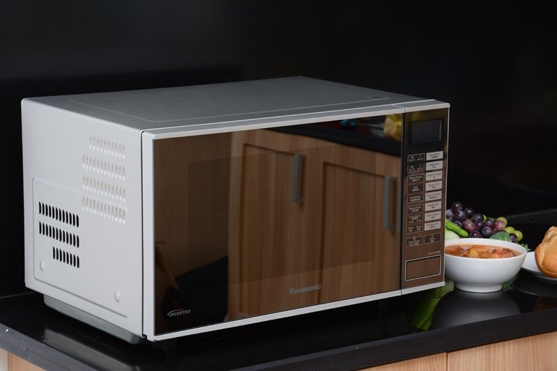 Có nên lựa chọn lò vi sóng công suất lớn?