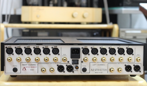 Đánh giá preampli đèn Calypso của Aesthetix