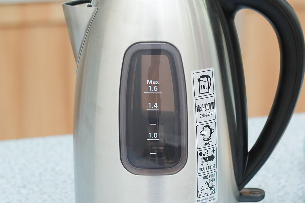 Giới thiệu Ấm siêu tốc Panasonic NC-SK1BRA 1.6 lít