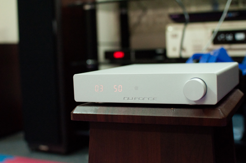 Đánh giá ampli chuyên nhạc số NuForce DDA-100