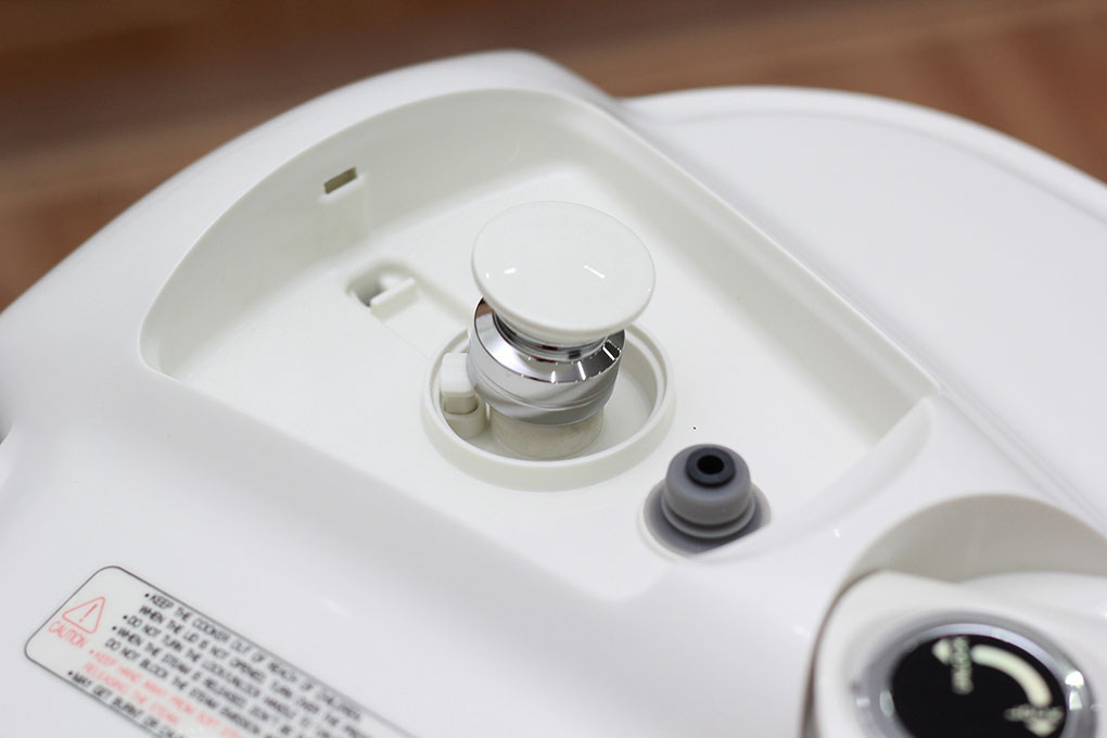 Nồi cơm điện Cuckoo CRPL1052F 1.8 lít