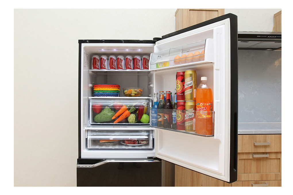 Tủ lạnh Panasonic 255 lít NR-BV288GKVN Ngăn Đá Dưới