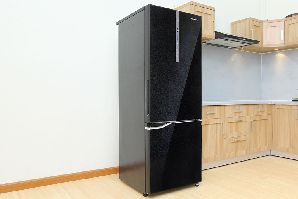 Tủ lạnh Panasonic 322 lít NR-BV368GKVN Ngăn Đá Dưới