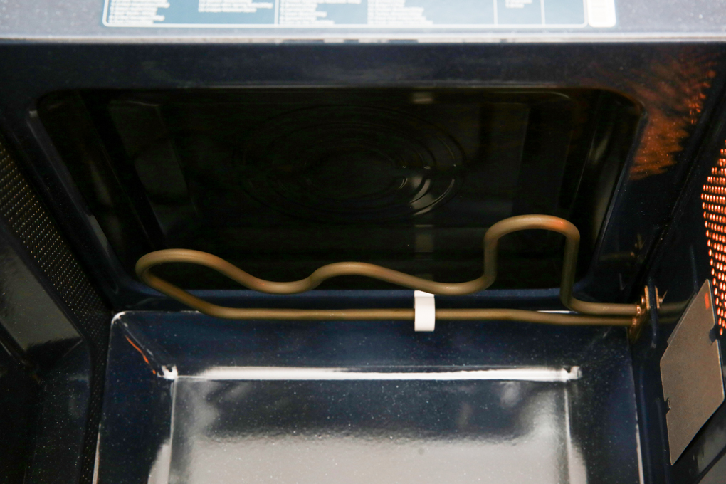 Lò vi sóng có nướng Samsung MG23K3575AS/SV 23 lít